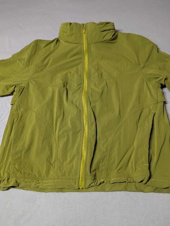 lululemon athletica Jackets & Blazers - Lululemon Lightweight Hooded Jacket - Size 4